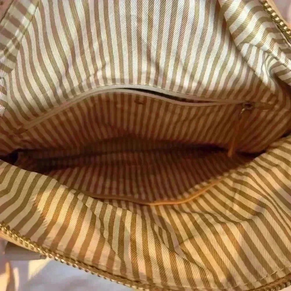 Kate Spade Cobble Hill Leslie Large Sachel - Picture 6 of 7